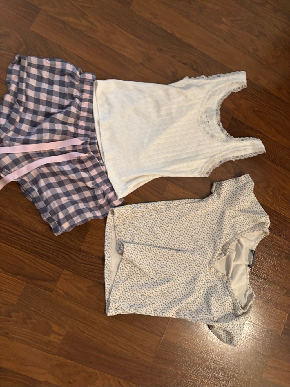 Bundle Brandy Melville two & Victoria secret sleep shorts